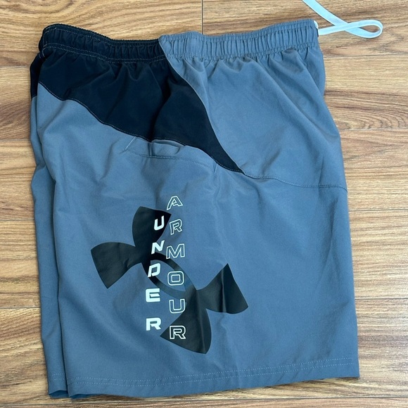 Men’s Under Armour  Swim Trunks - Picture 1 of 4